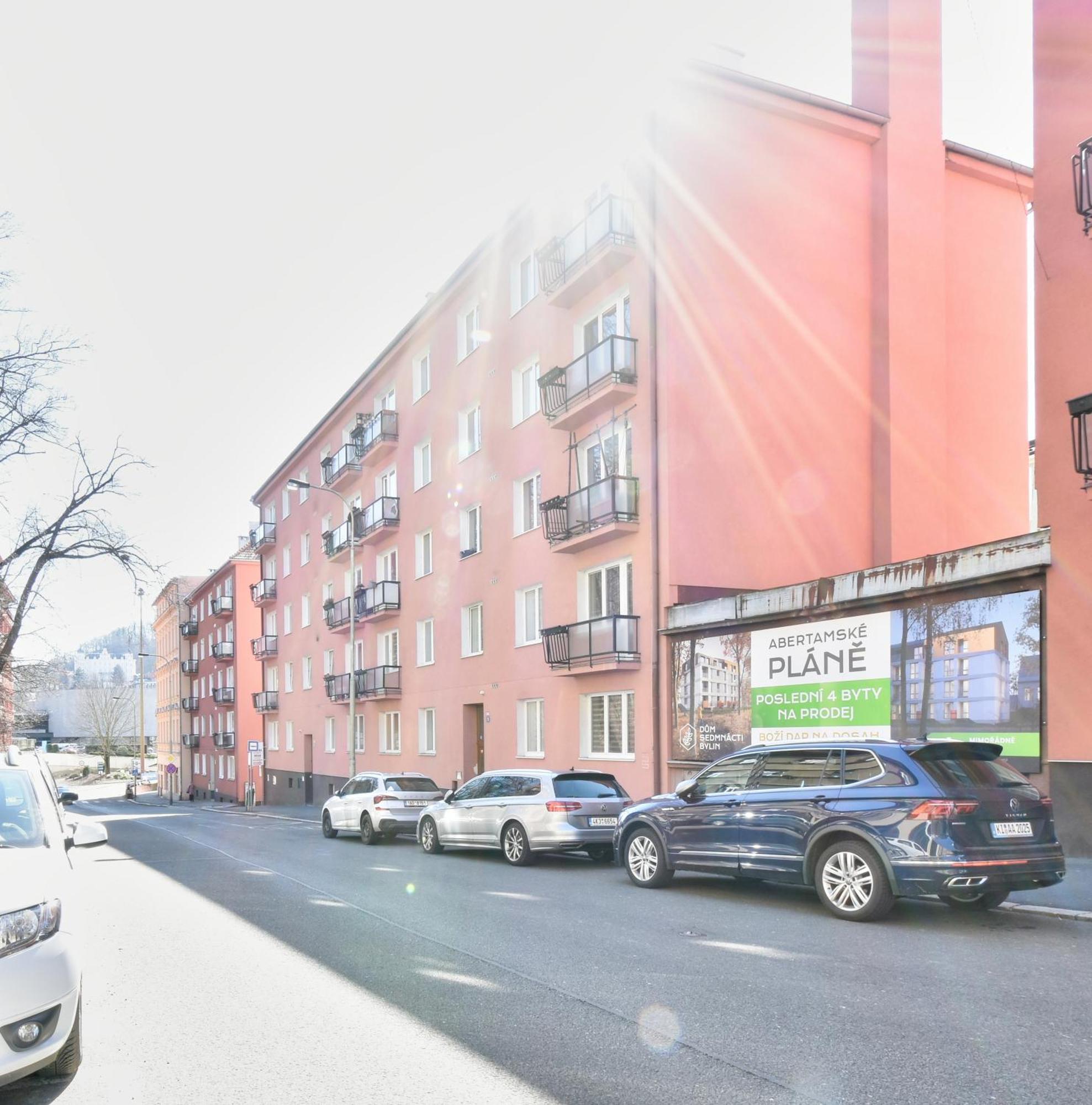 Karlsbad Central Point Buitenkant foto